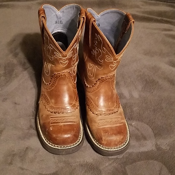 Ariat Shoes - Ariat fat baby boots